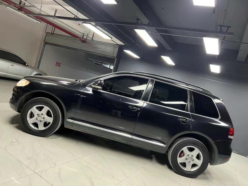 成都08年大众途锐3