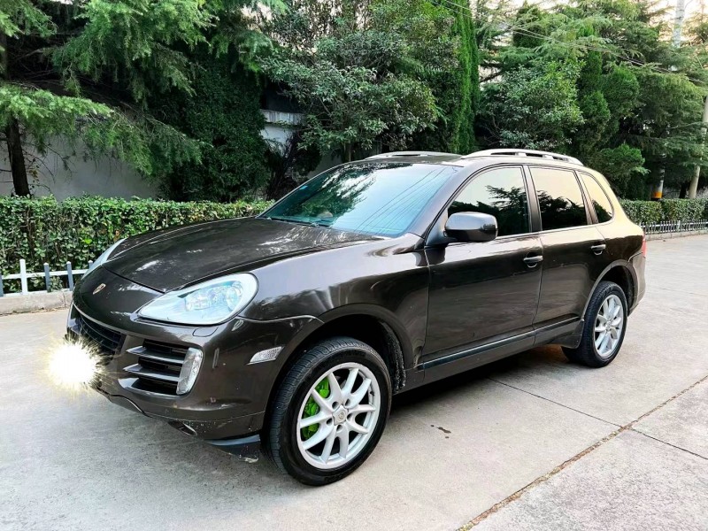 潍坊10年保时捷卡宴7