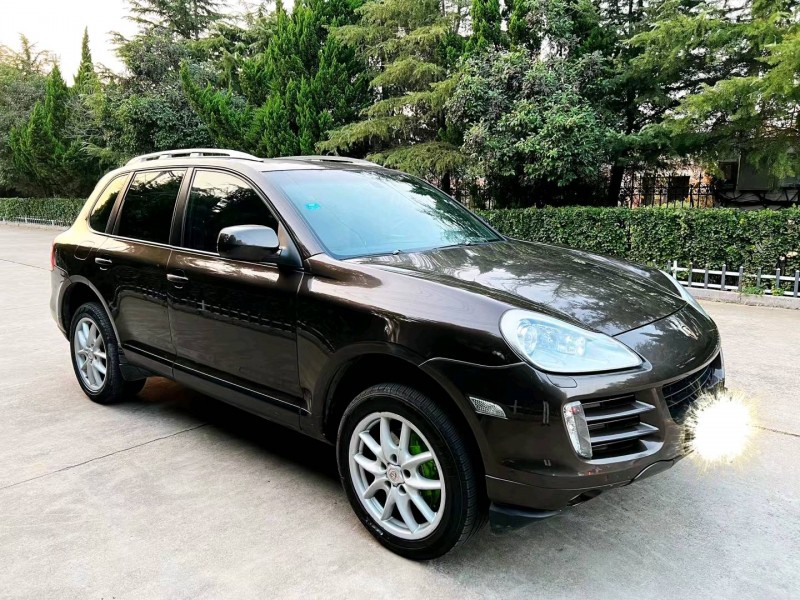 潍坊10年保时捷卡宴8