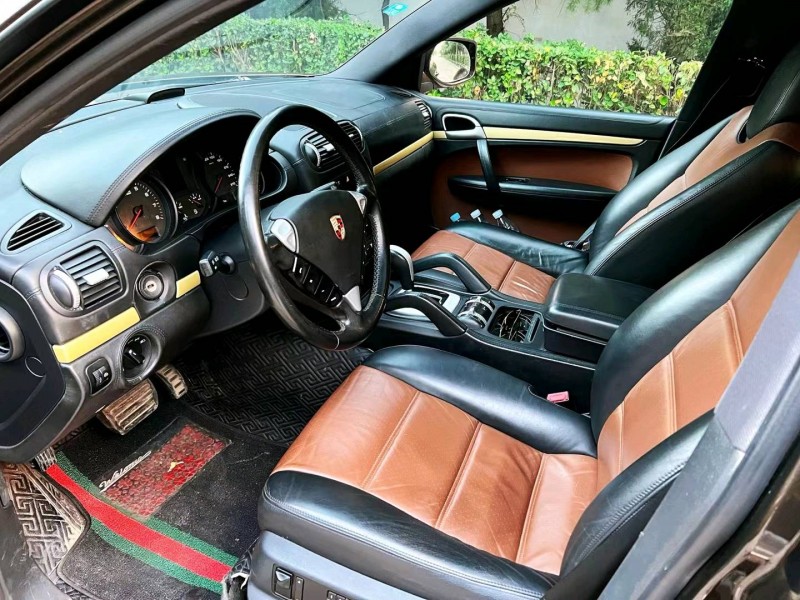 潍坊10年保时捷卡宴4