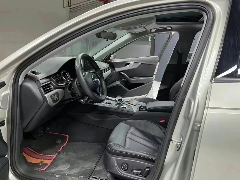 成都17年奥迪A4L7