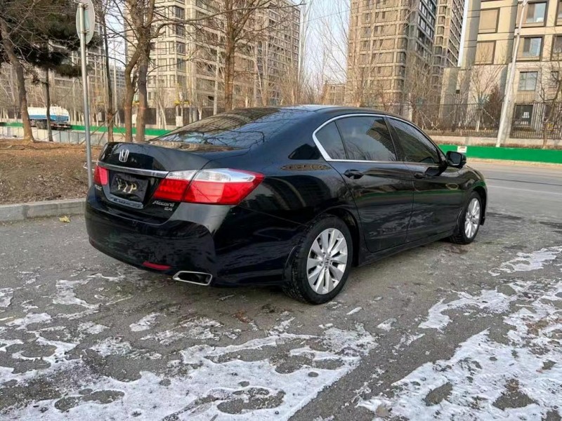 沈阳15年本田雅阁3