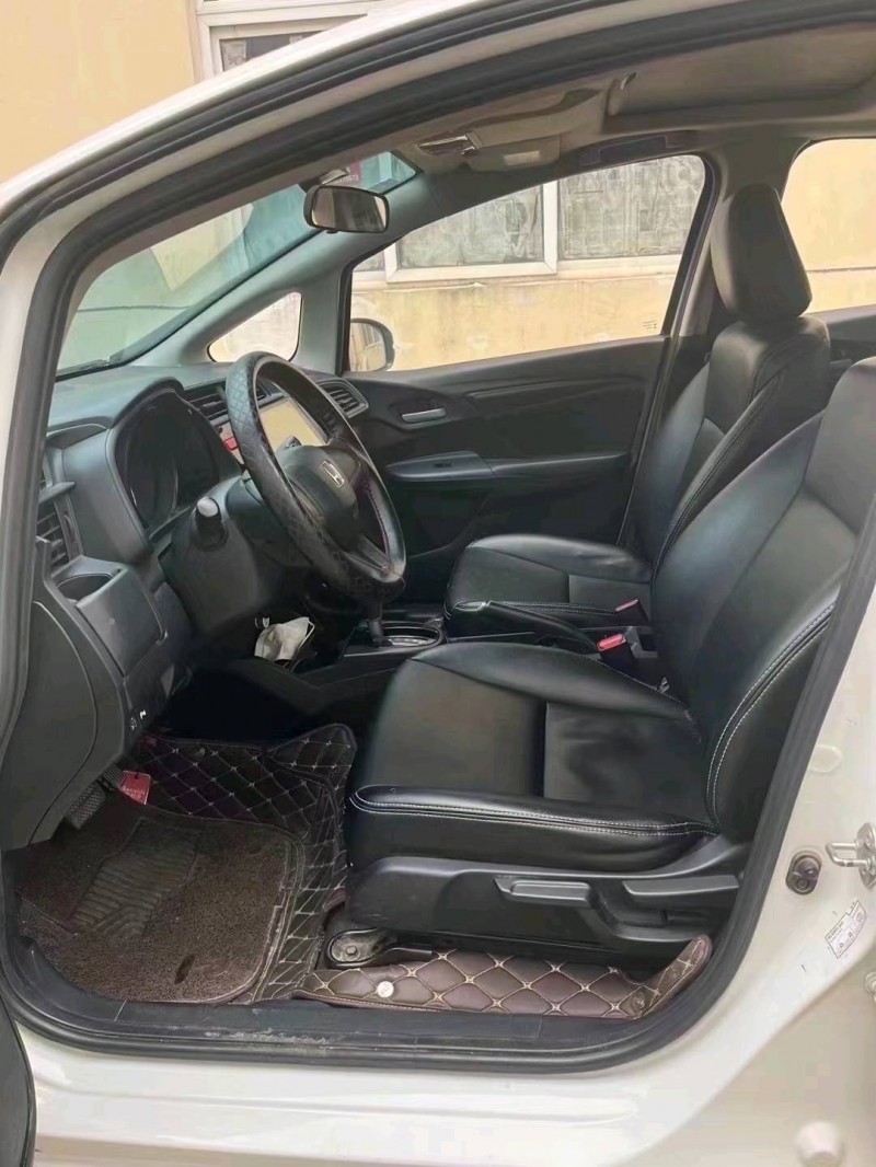 苏州18年本田飞度4