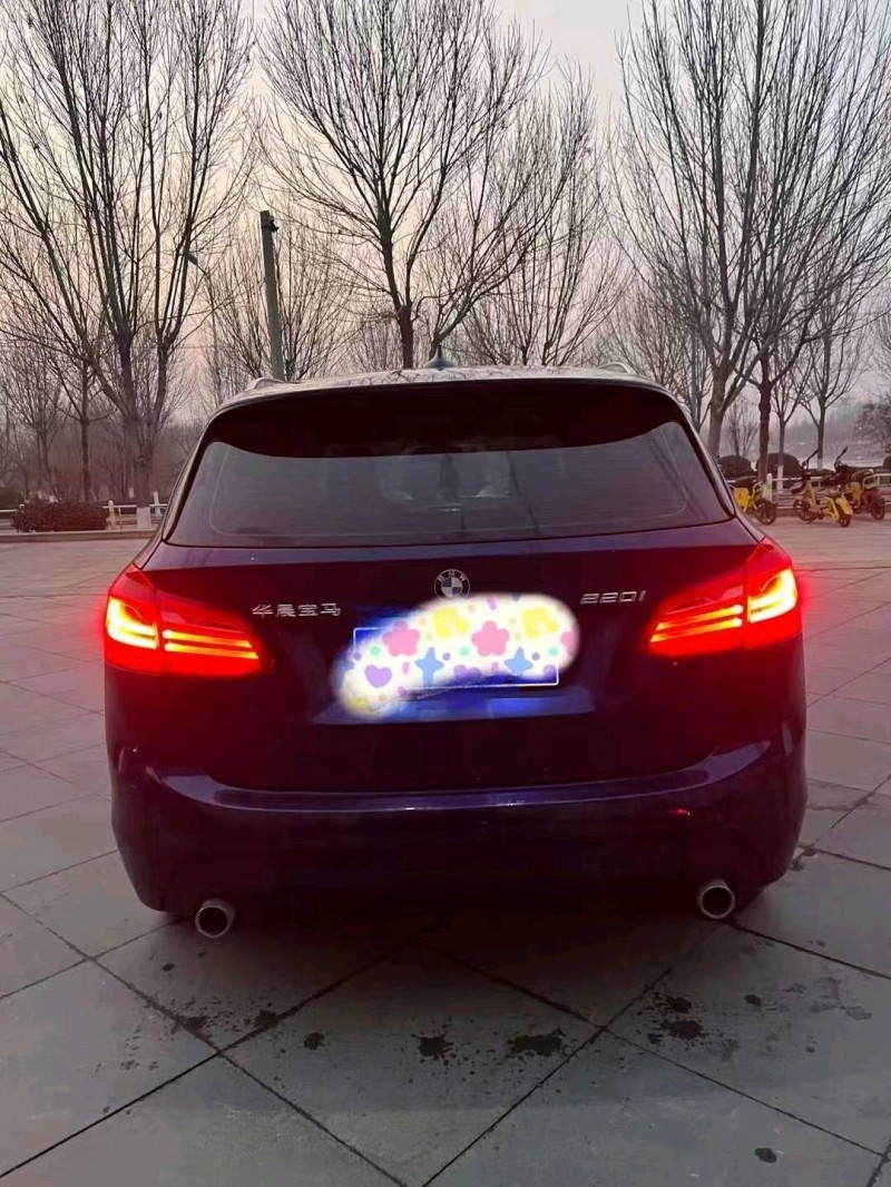 北京18年宝马2系3