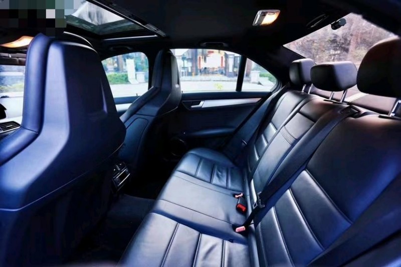 东莞12年奔驰AMG6