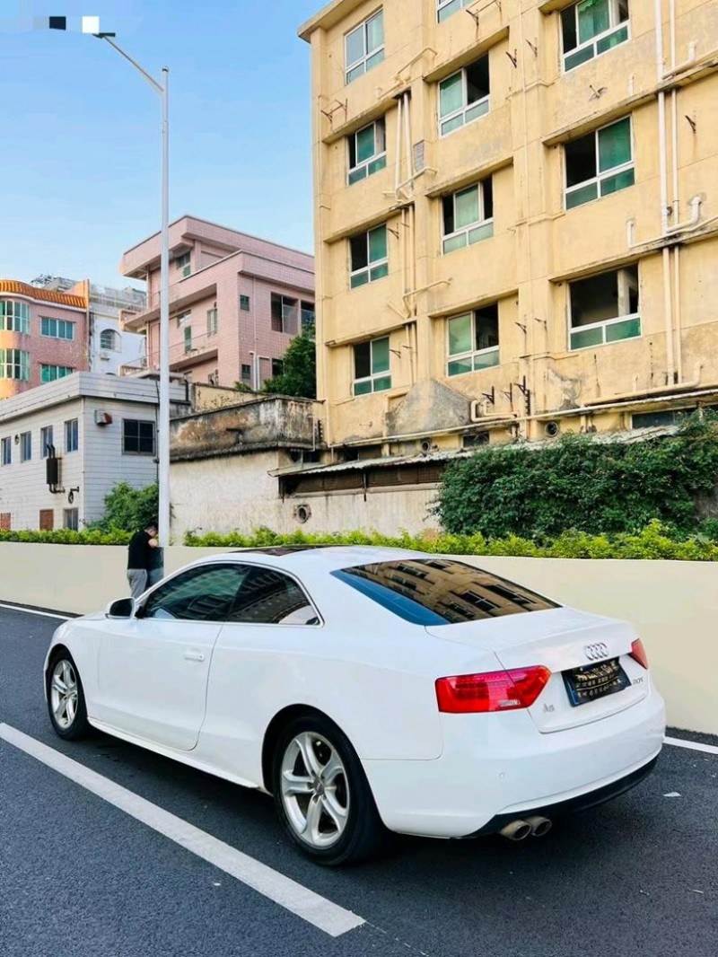 东莞12年奥迪A58
