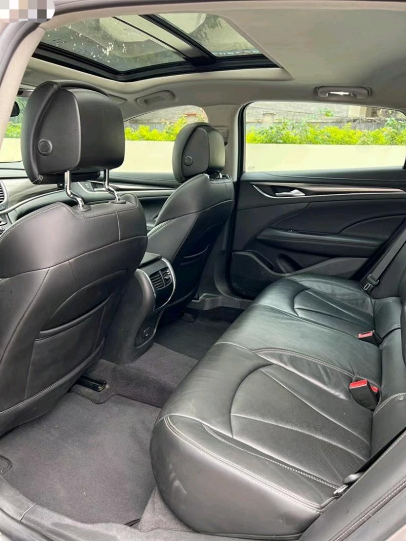 东莞19年别克君越6