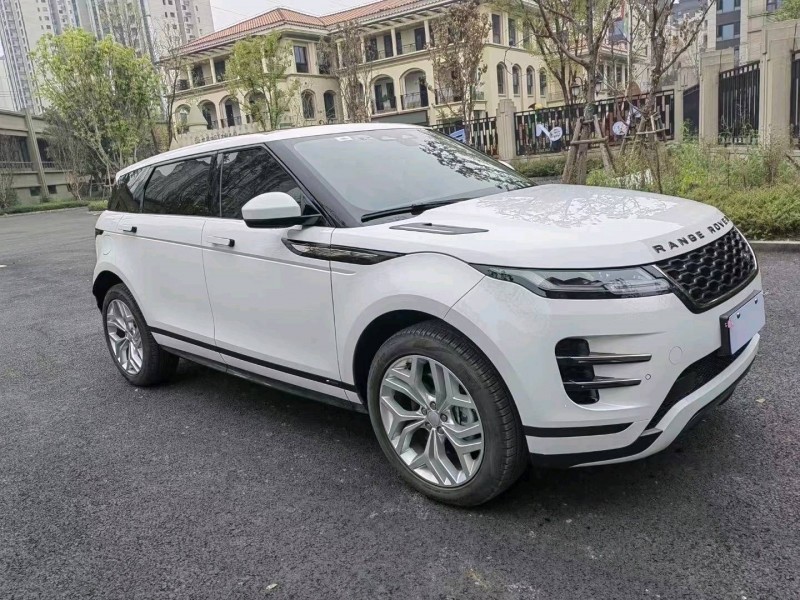 重庆22年路虎极光9