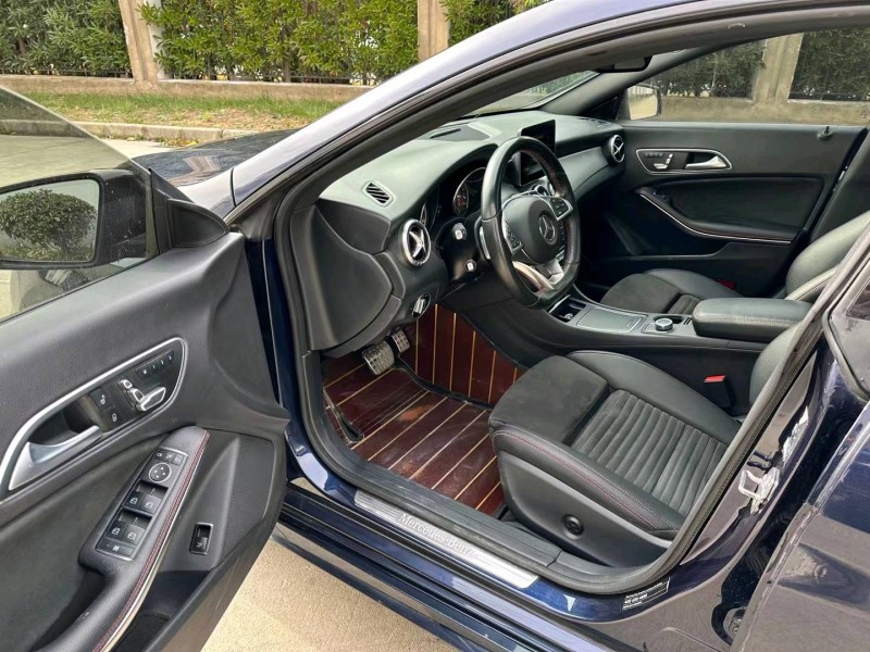 盐城18年奔驰CLA7