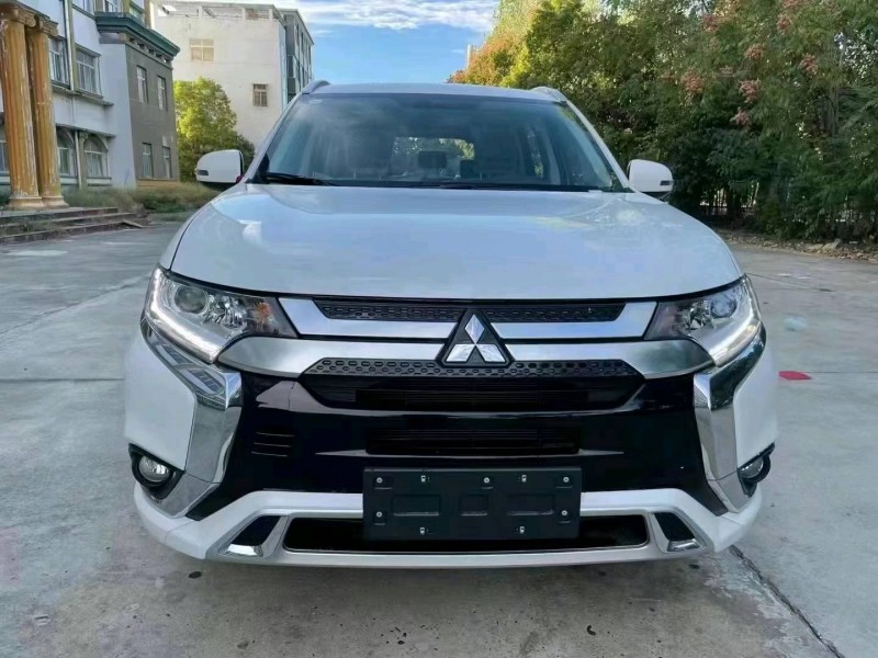 北京22年三菱欧蓝德1