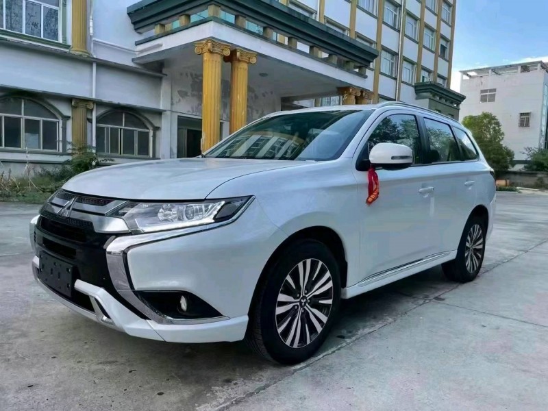 北京22年三菱欧蓝德2