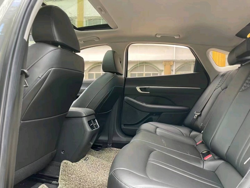 北京21年现代索纳塔十8