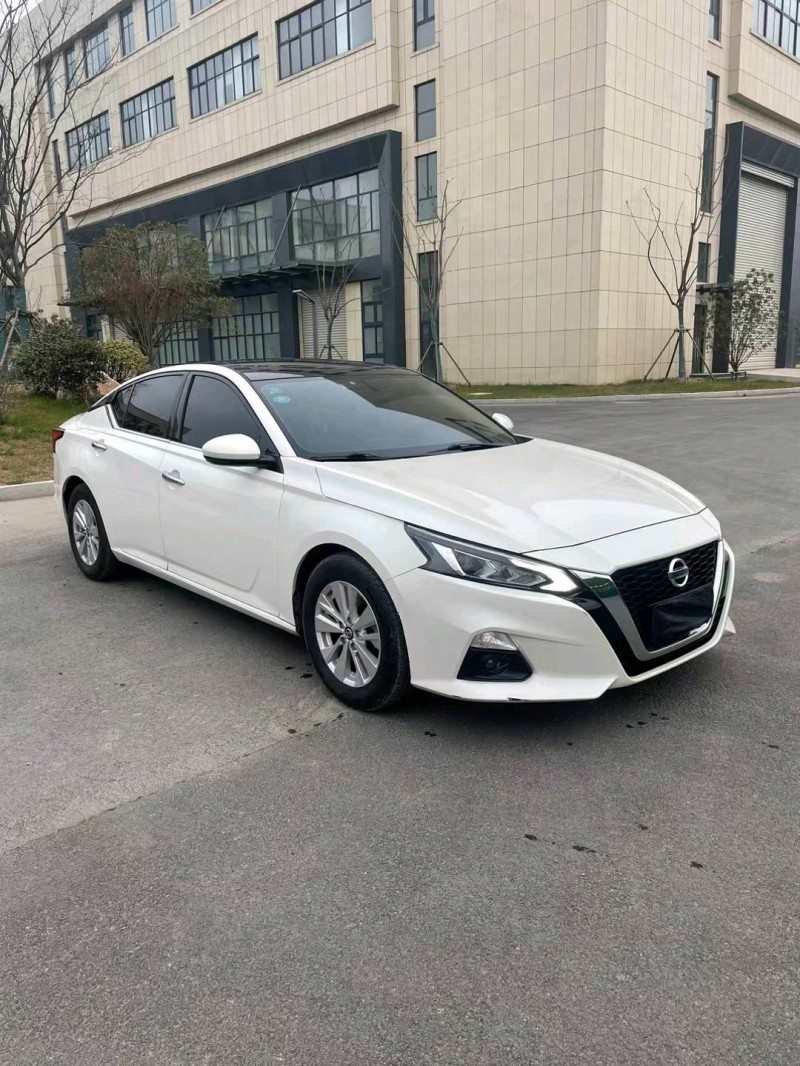 宿遷18年日產天籟3