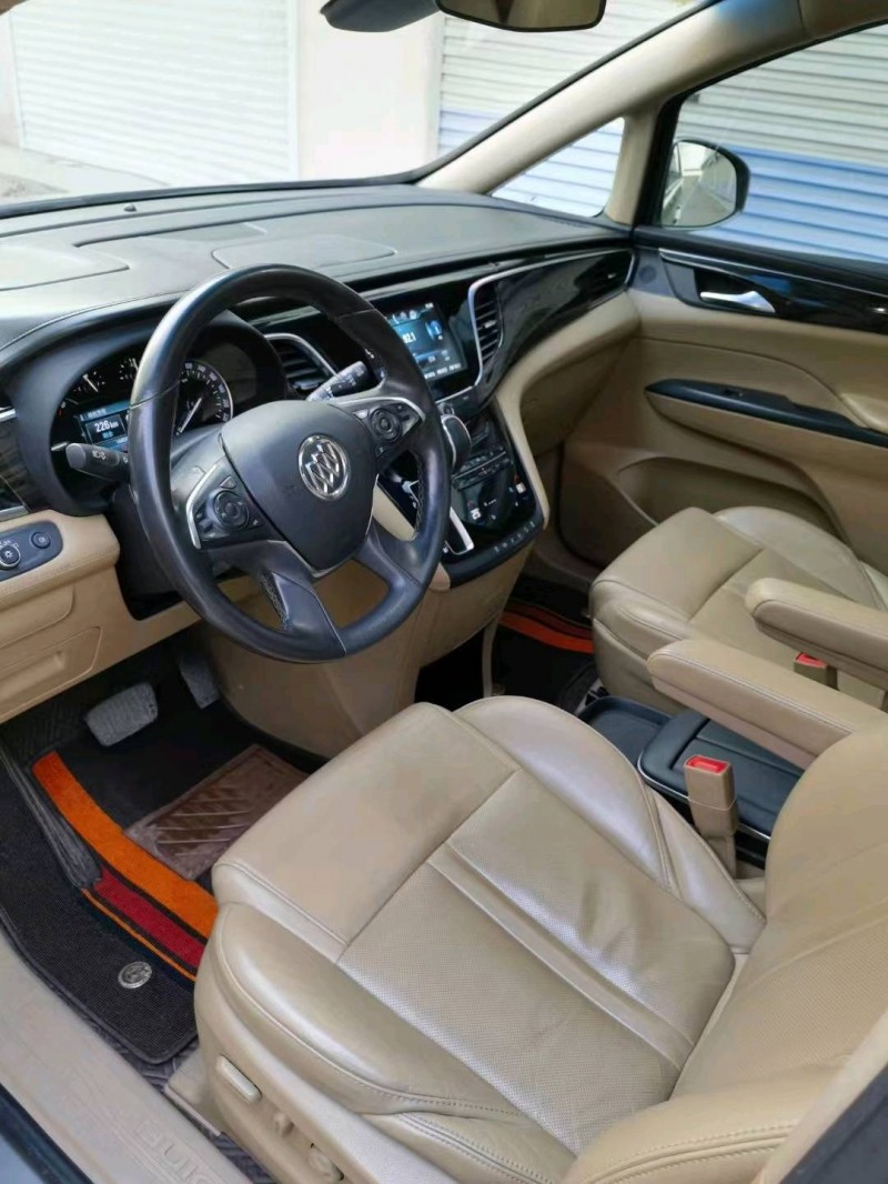 济宁18年别克GL87