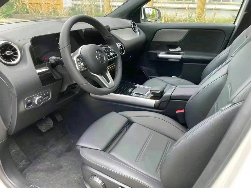 北京22年奔驰GLA7