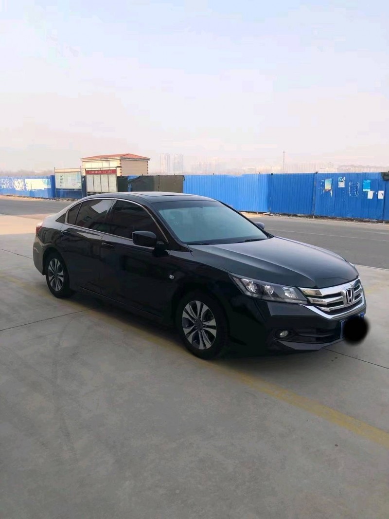 济南14年本田雅阁8