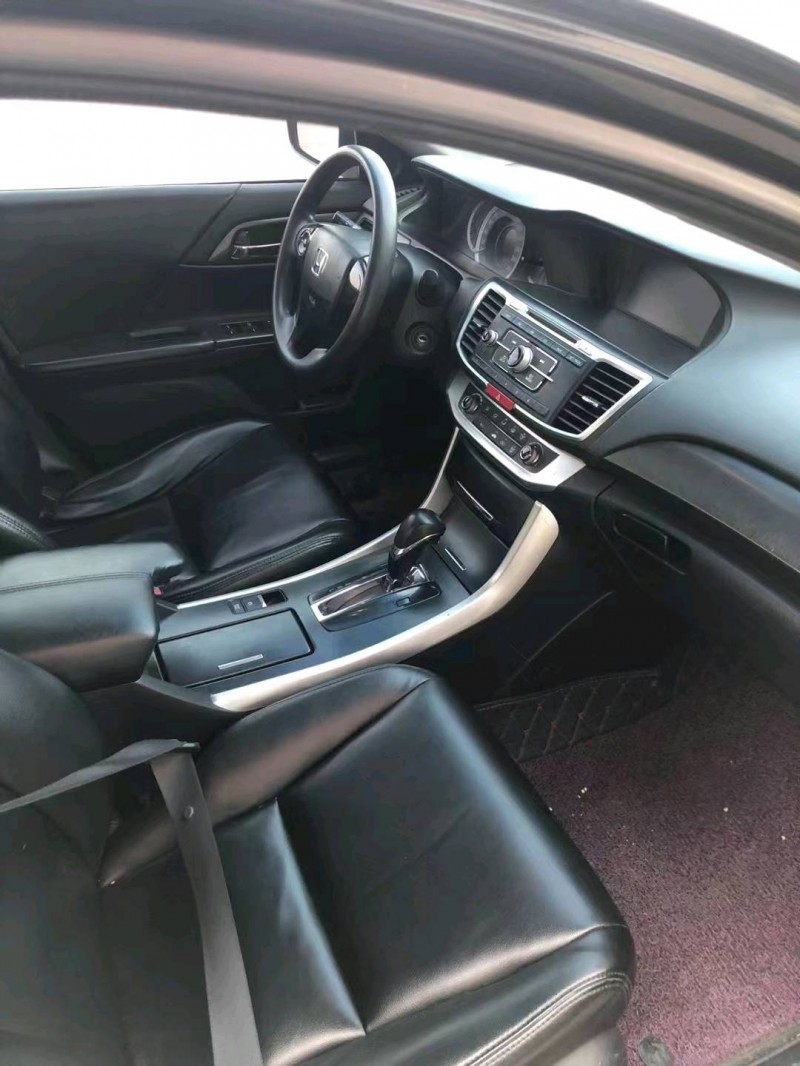 济南14年本田雅阁5