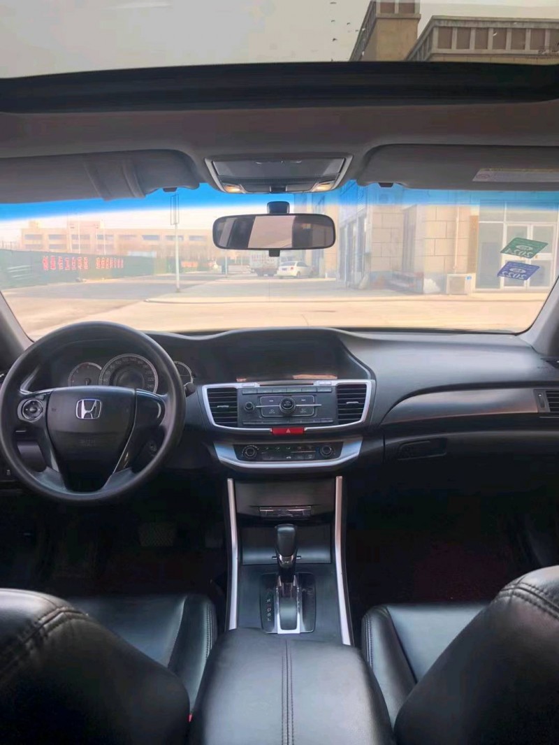 济南14年本田雅阁6