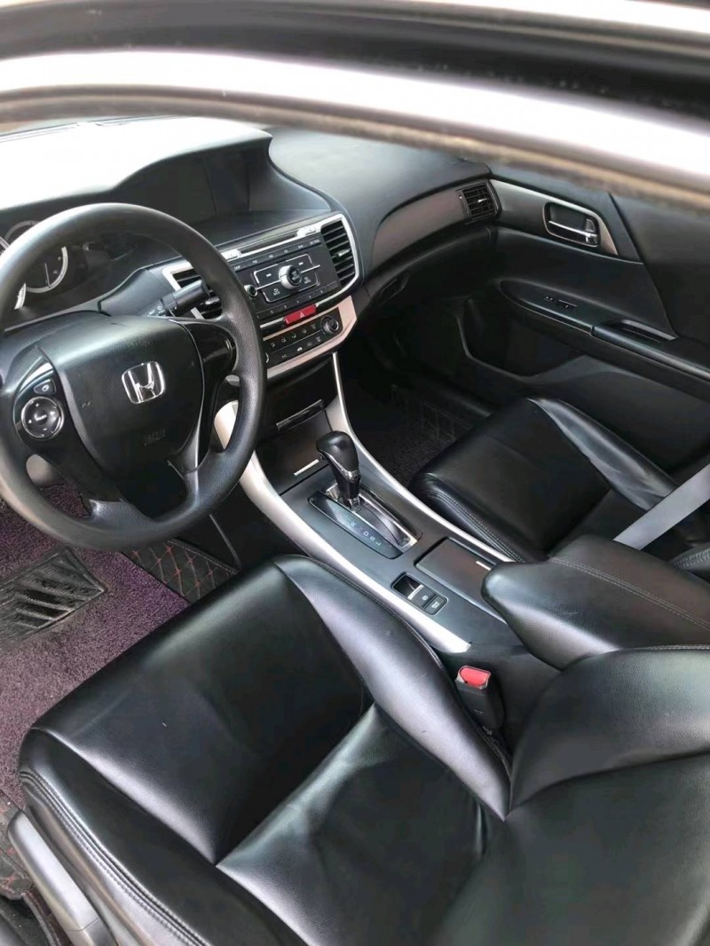 济南14年本田雅阁4