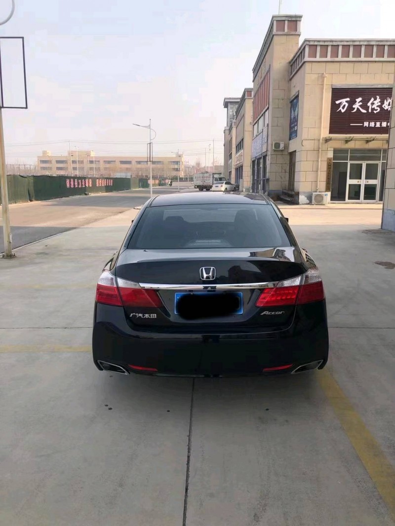 济南14年本田雅阁1