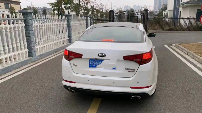 武汉13年起亚K57