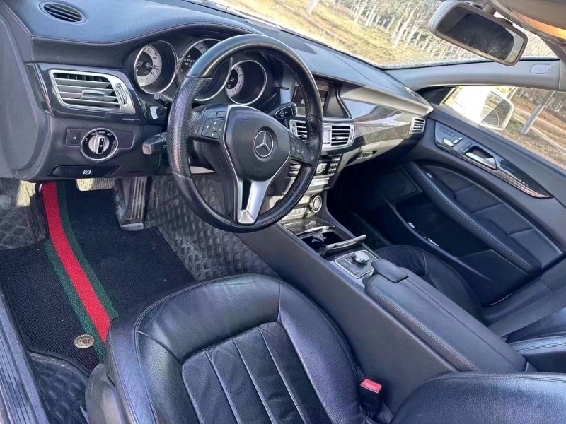 济南12年奔驰CLS5