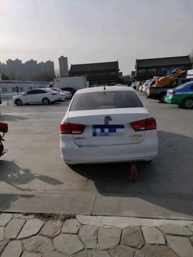 潍坊16年大众桑塔纳2