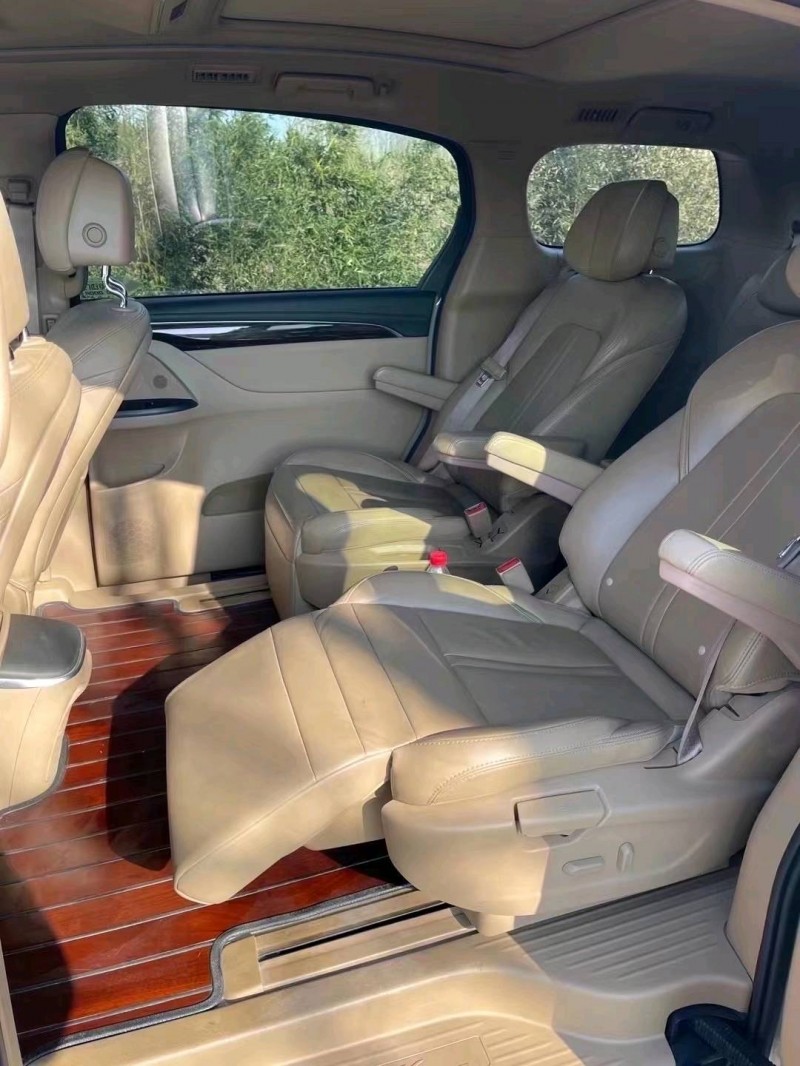 济宁18年别克GL84