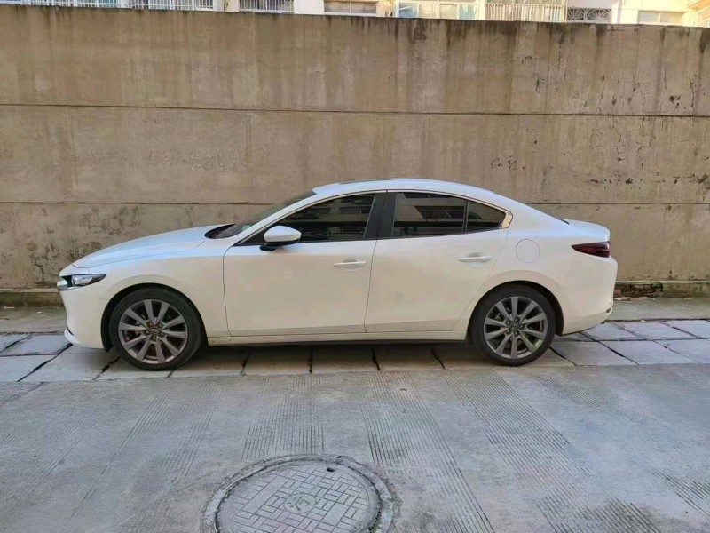 济南21年马自达昂克赛拉2