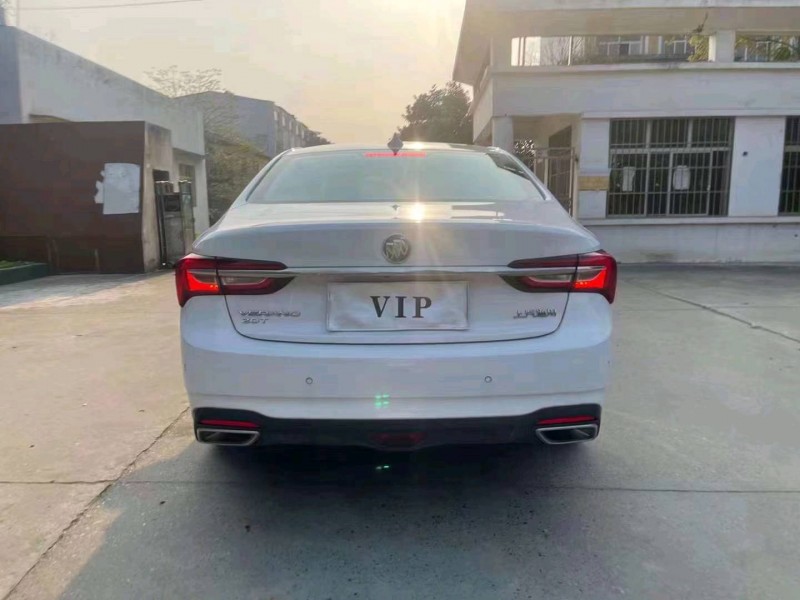 北京22年别克威朗9