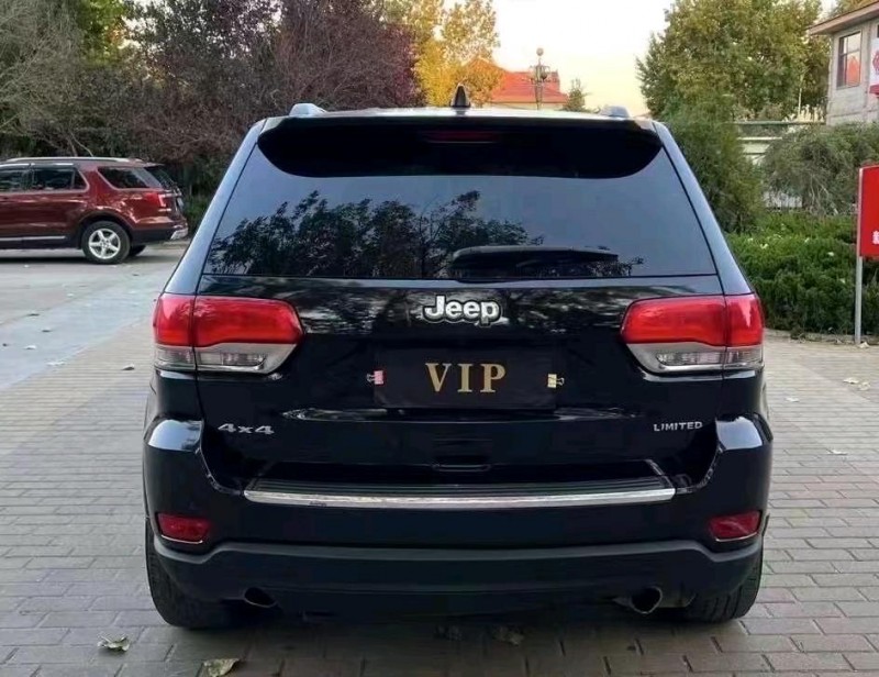 青岛15年Jeep大切诺基6