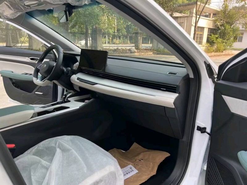 北京22年吉利帝豪7