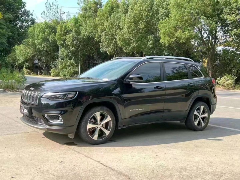 北京20年Jeep自由光3