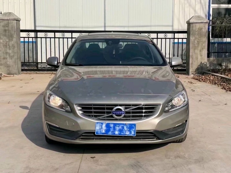 青岛16年沃尔沃S60L1