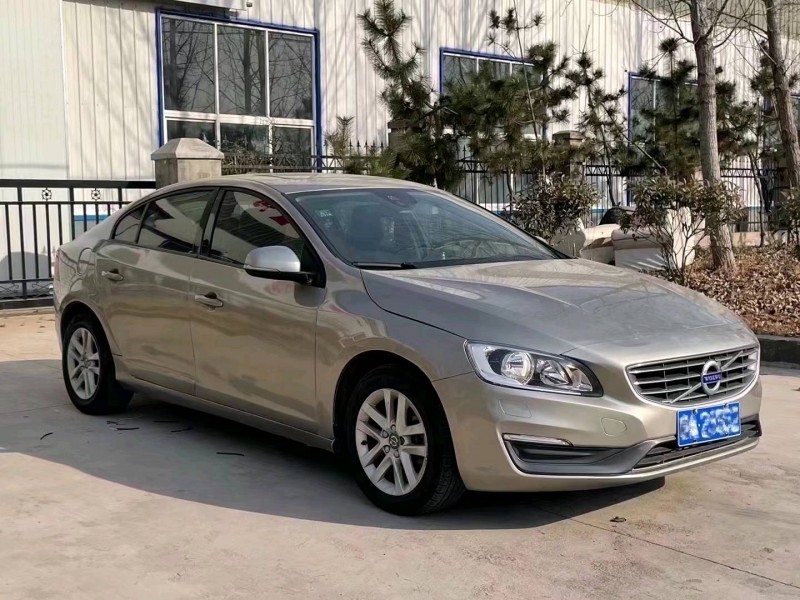 青岛16年沃尔沃S60L2