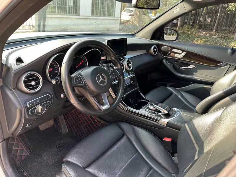 北京17年奔驰GLC6