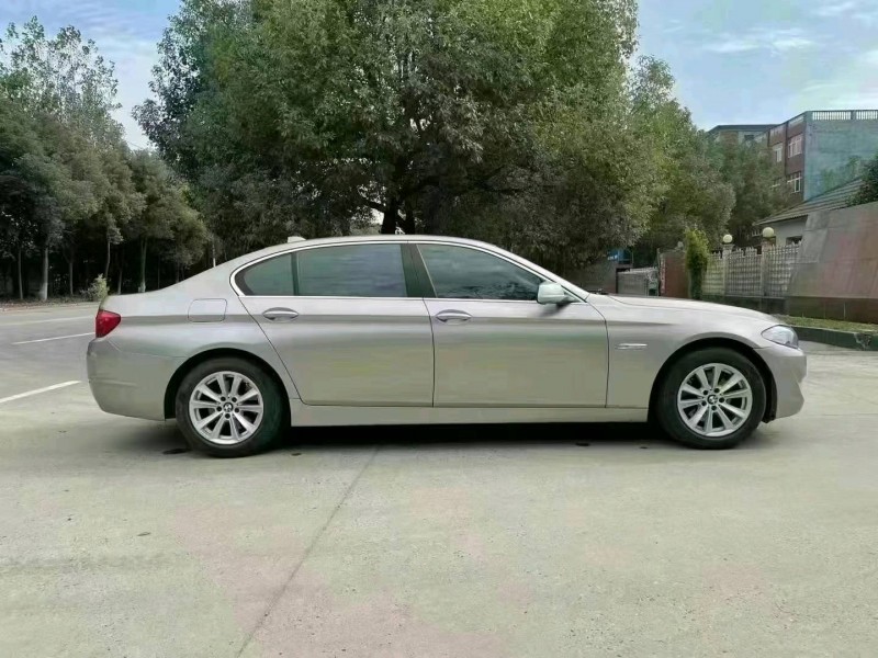 北京13年宝马5系4