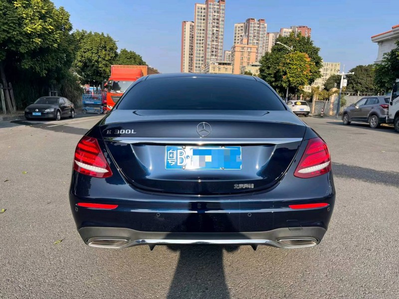广州18年奔驰E9