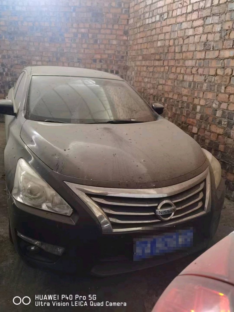 南宁16年日产天籁1