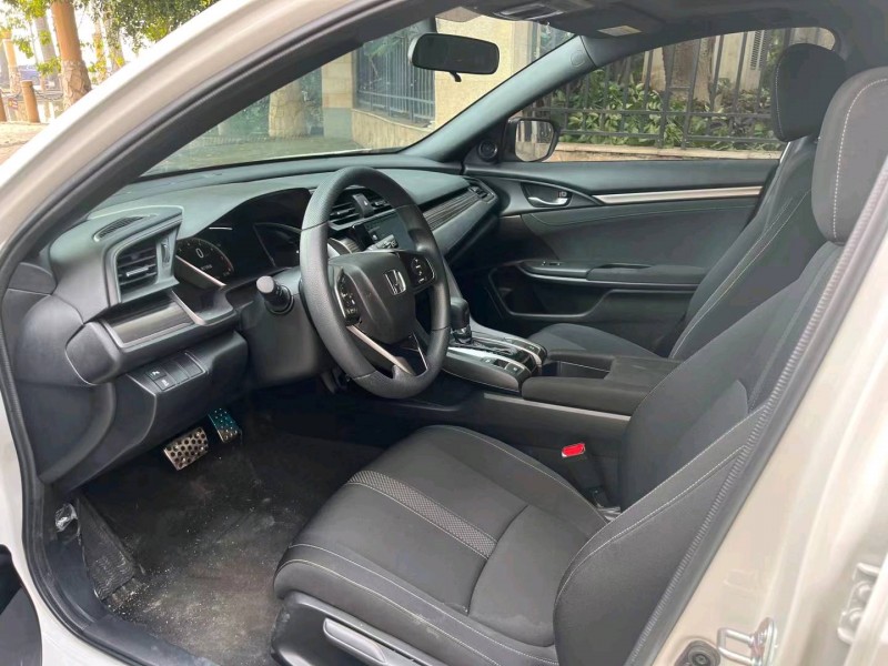 广州22年本田思域6