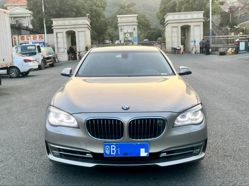 广州14年宝马7系1