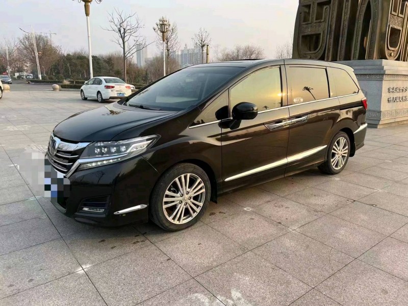 济宁17年本田艾力绅4