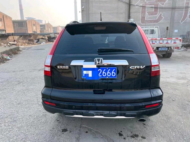 济宁11年本田CRV2