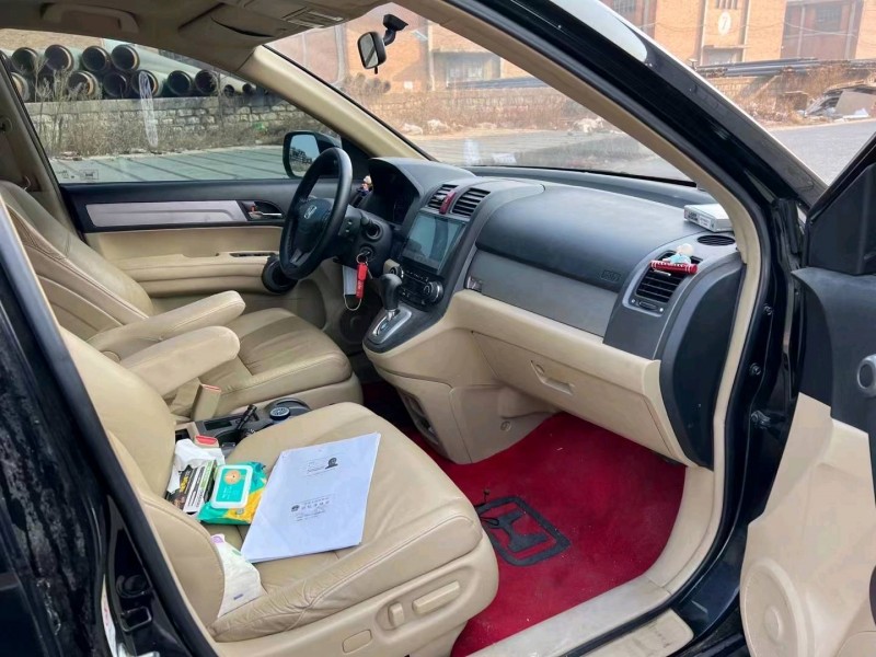 济宁11年本田CRV3