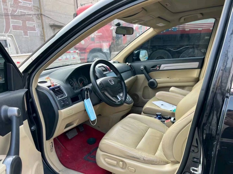 济宁11年本田CRV4