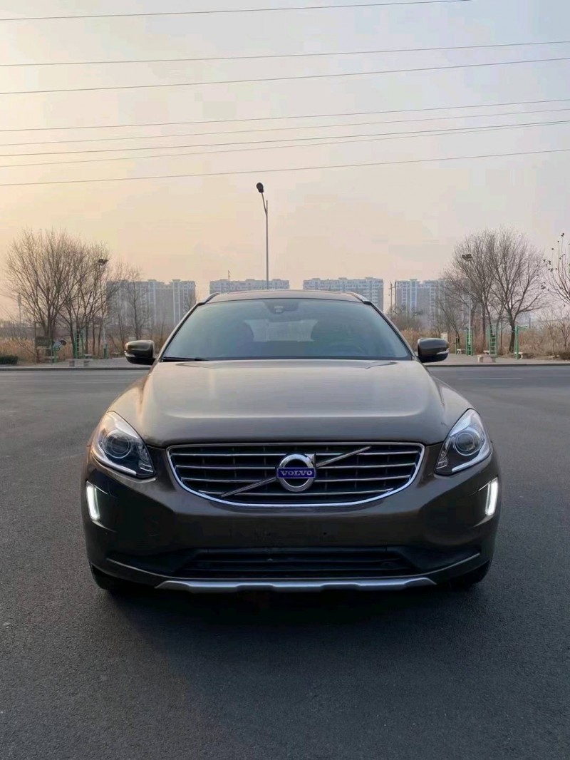 青岛14年沃尔沃XC601