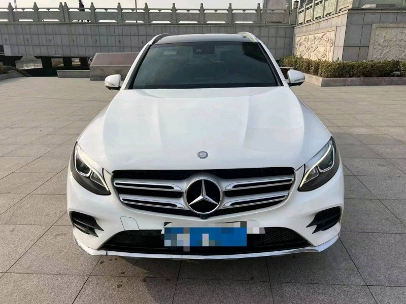 青岛17年奔驰GLC1