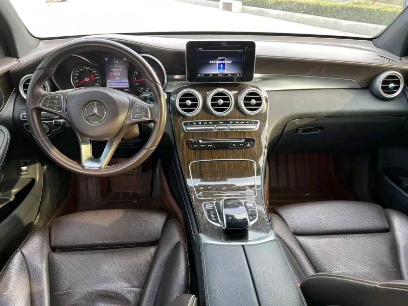 青岛17年奔驰GLC3