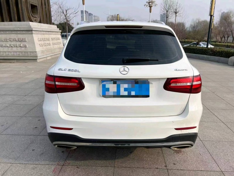 青岛17年奔驰GLC7