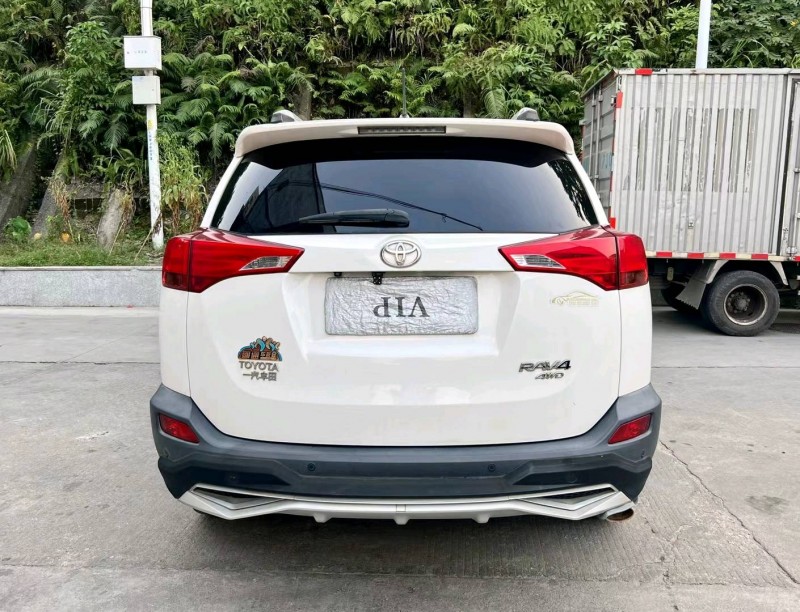 广州14年丰田RAV49